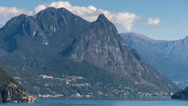 LAKE LUGANO, SWITZERLAND/ EUROPE - SEPTEMBER 21: View of Lake Lu — Stock Photo, Image