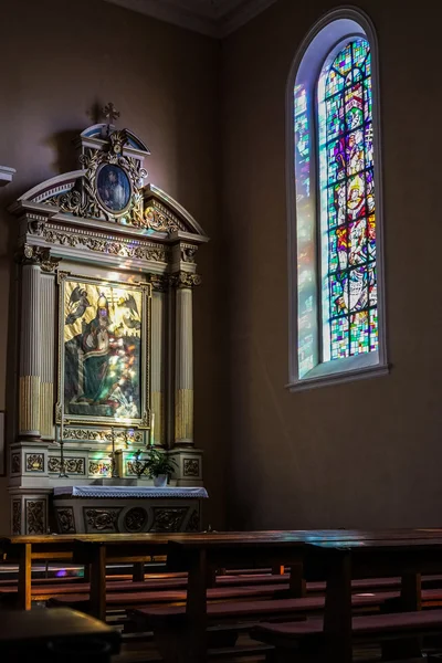 Eguisheim, Fransa / Avrupa - 23 Eylül: St Le iç görünümü — Stok fotoğraf