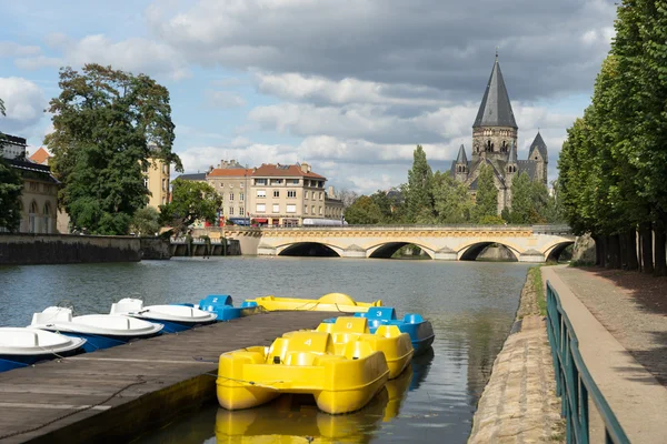 METZ, FRANCIA / EUROPA - 24 SETTEMBRE: Veduta del Tempio Neuf a Metz — Foto Stock