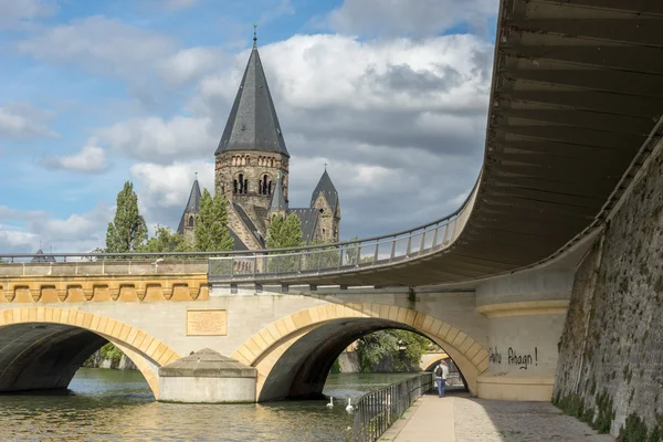 METZ, FRANCIA / EUROPA - 24 SETTEMBRE: Veduta del Tempio Neuf a Metz — Foto Stock