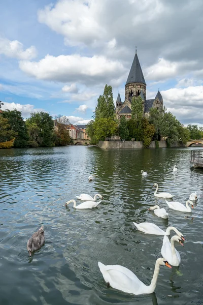 METZ, FRANCIA / EUROPA - 24 SETTEMBRE: Veduta del Tempio Neuf a Metz — Foto Stock