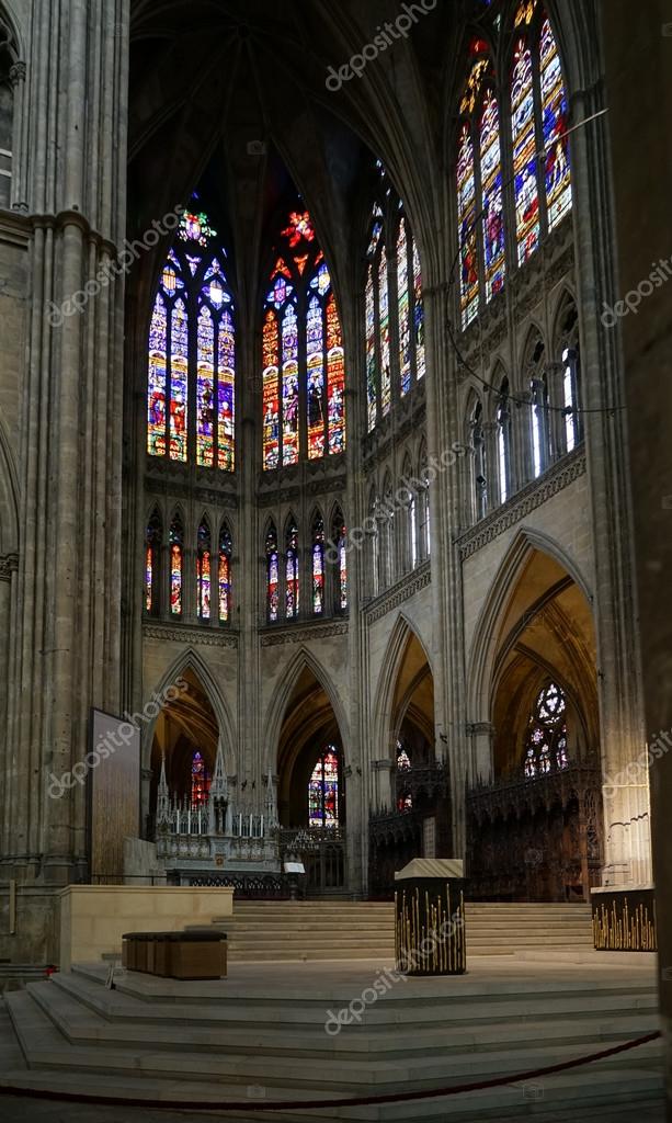 Metz, France / Europe - 24 Septembre: Vue de l\'intérieur de la ... Metz, France / Europe - 24 Septembre: Vue de l\'intérieur de la ...