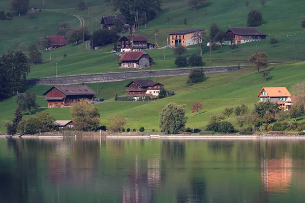 SACHSELN, SUIZA / EUROPA - 22 DE SEPTIEMBRE: Vista de los edificios —  Fotos de Stock