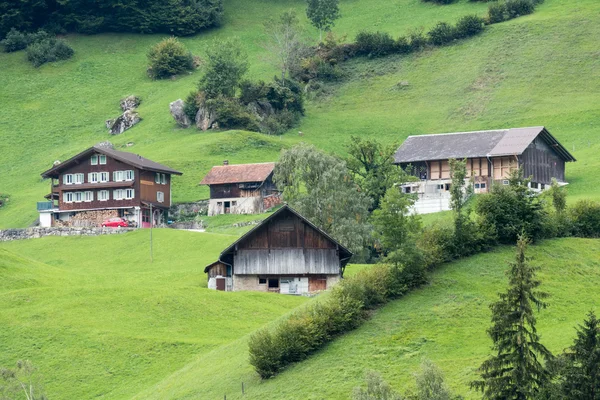 SACHSELN, SWITZERLAND/ EUROPE - SEPTEMBER 22:  View houses along — Stock Photo, Image