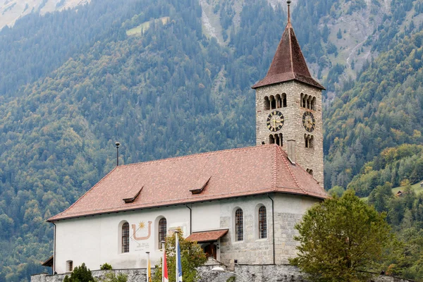 BRIENZ, SWITZERLAND/ EUROPE - SEPTEMBER 22:  Church in Brienz in — Stock Photo, Image