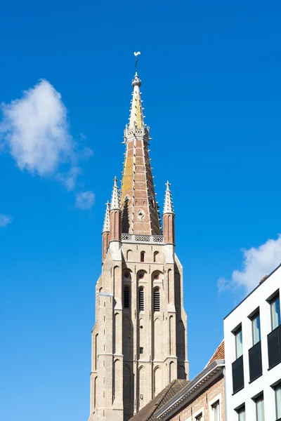 BRUGES, BELGIUM/ EUROPE - SEPTEMBER 25:  Church of Our Lady in B — Stockfoto