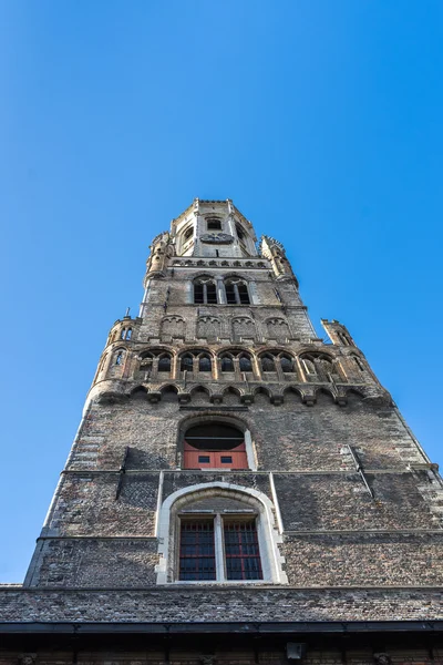Brugge, België / Europe - 25 September: kijk omhoog het Belfort in Br — Stockfoto