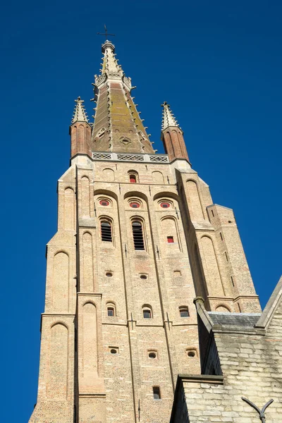 Brygge, Belgien / Europa - 25 September: Vårfrukyrkan i Br — Stockfoto