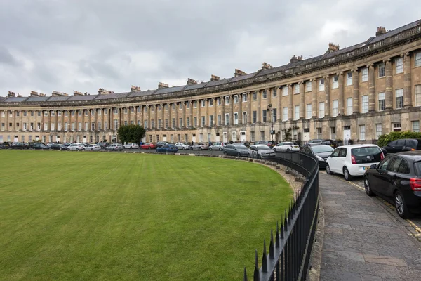 BATH, ENGLAND/ EUROPE - OCTOBER 18: View of the Royal Crescent i — Stock Photo, Image