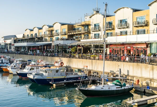 Brighton, east sussex / uk - 1. november: boote in der marina in b — Stockfoto