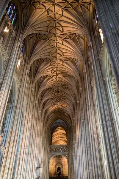 CANTERBURY, KENT / UK - 12 NOVIEMBRE: Vista interior de Canterbury — Foto de Stock