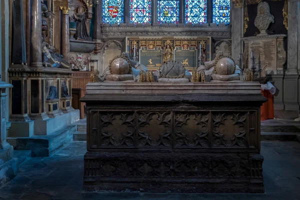 Canterbury, Kent/Uk - 12 Kasım: Meraklıları kilisede Canterbu — Stok fotoğraf