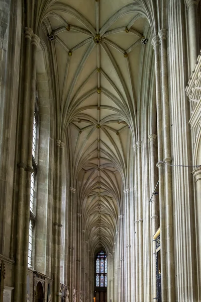 CANTERBURY, KENT / UK - 12 NOVIEMBRE: Vista interior de Canterbury —  Fotos de Stock