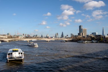 LONDON - DEC 9 : View along the River Thames towards the Financi