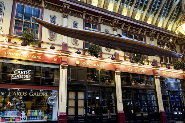 LONDON - DEC 20 : Leadenhall Market on a Sunday in London on Dec — Stock Photo, Image