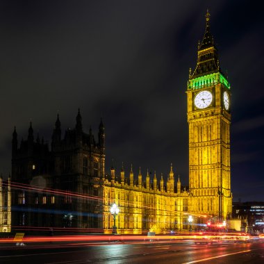 Londra - Aralık 20: Londra'da gece, Big Ben görünümünü üzerinde Aralık 