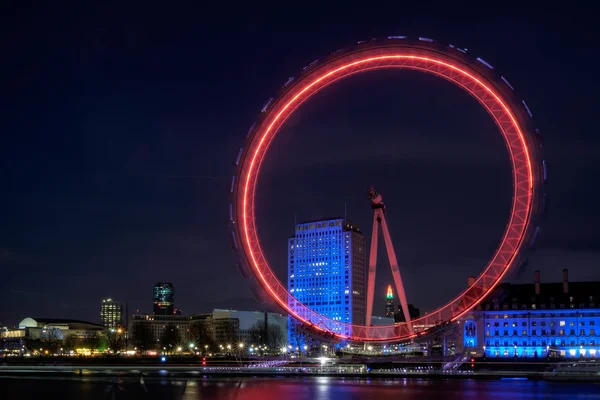 London - 20. Dezember: Blick auf das Auge Londons bei Nacht in london on d — Stockfoto