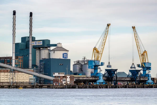 LONDRA - 10 GENNAIO: Veduta della raffineria Tate e Lyle a Silverto — Foto Stock