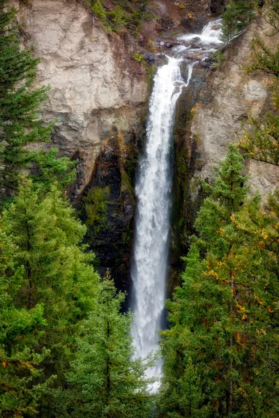 Veduta delle Cascate della Torre a Yellowstone — Foto Stock