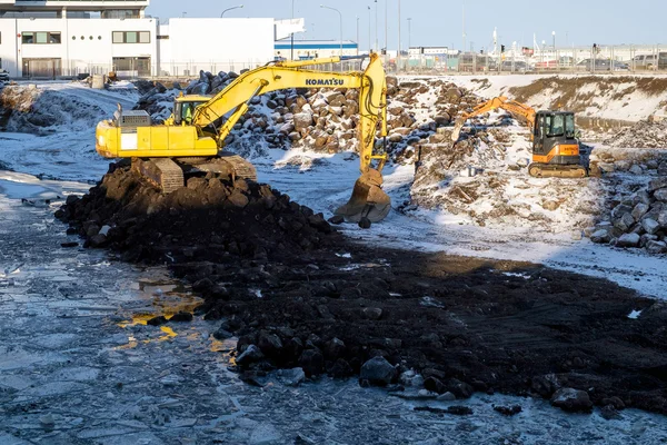 REYKJAVIK/ICELAND - FEB 05 : Construction Suspended Due to Bad W — Stock Photo, Image