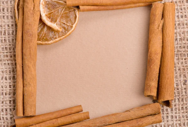 Oud papier met ingrediënten — Stockfoto