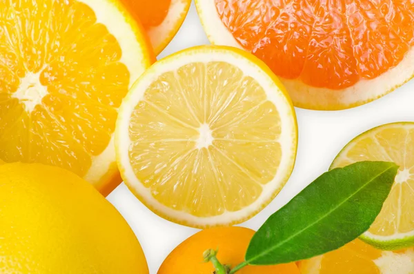 柑橘類のスライスのミックス — ストック写真