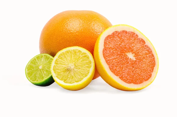 Citrusové plody izolované na bílém — Stock fotografie