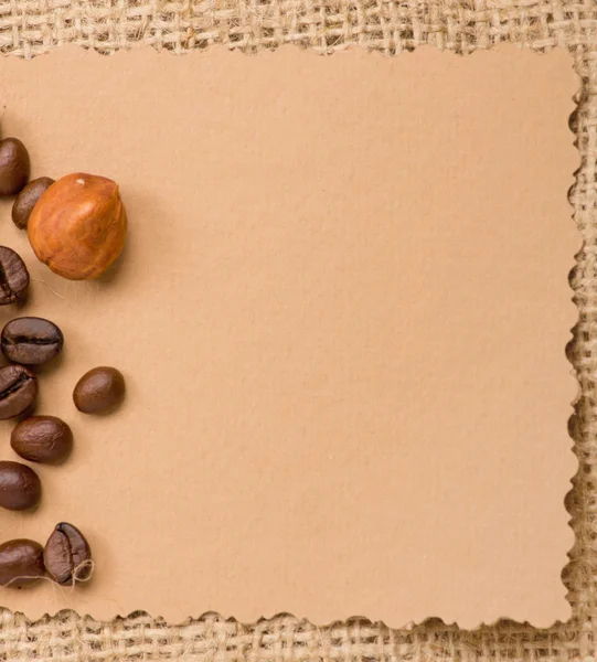 Vieux papier avec des épices et des bonbons — Photo