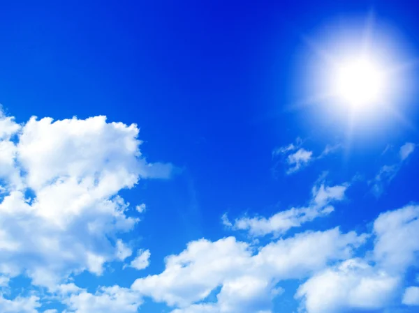 Niebieski niebo słońce tło — Zdjęcie stockowe