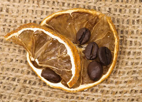 Sitroner og kaffe – stockfoto