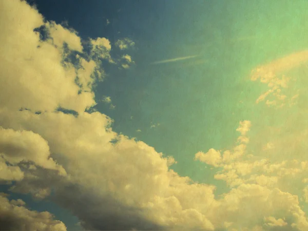 Изображение облачного неба — стоковое фото