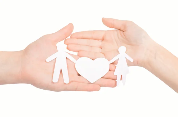 Famiglia di carta con cuore in mano — Foto Stock