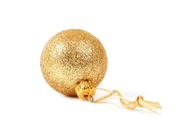 Goldene stumpfe Weihnachtskugel — Stockfoto