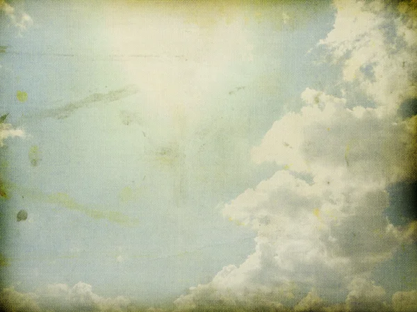 Retro tarzı mavi gökyüzünde bulutlar. — Stok fotoğraf