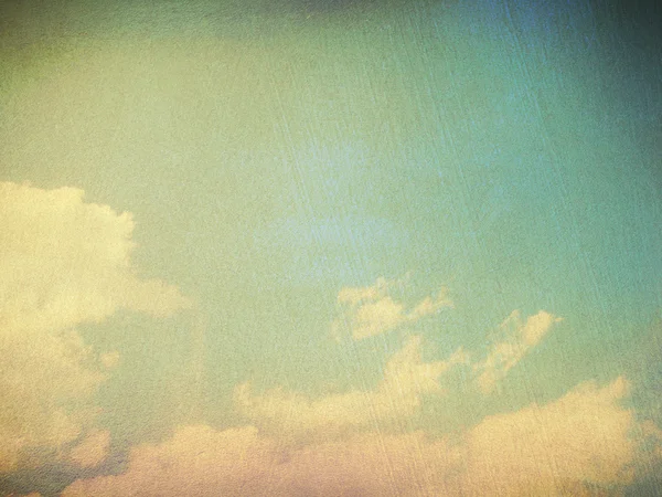 Nuvens no céu azul em estilo retro . — Fotografia de Stock