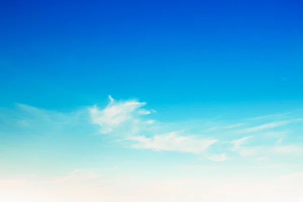 Blue sky with clouds — Stock Photo, Image