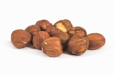 Ela fındık yığını