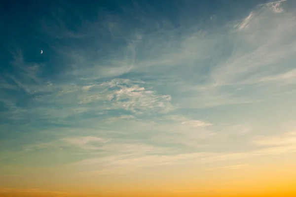 White clouds in blue sky — Stock Photo, Image