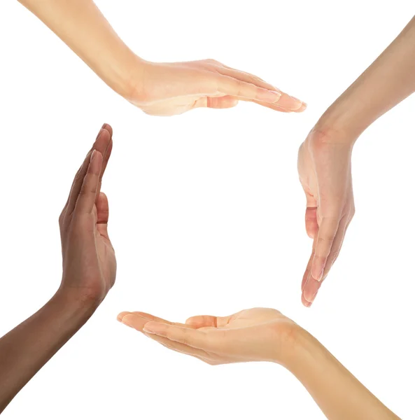 Mãos humanas multirraciais que fazem círculo — Fotografia de Stock