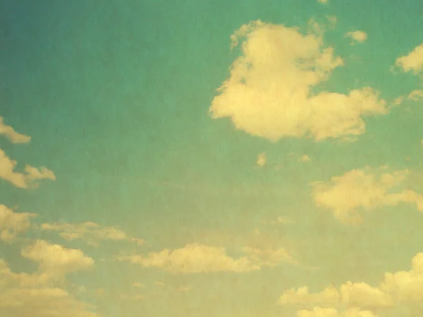 Retro bulutlu gökyüzü — Stok fotoğraf