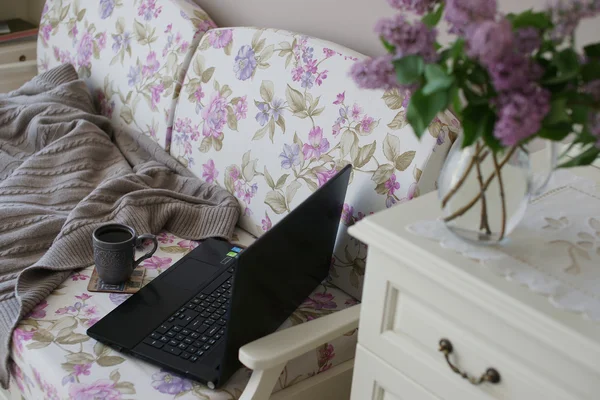 Kanepede evden çalışan