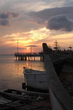 Bulgar balıkçı kasabası gün batımı