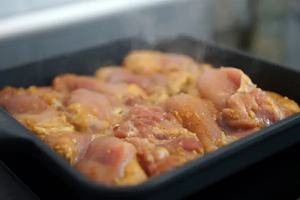 Spiced Chicken Thighs Grill Pan — Stock Photo, Image