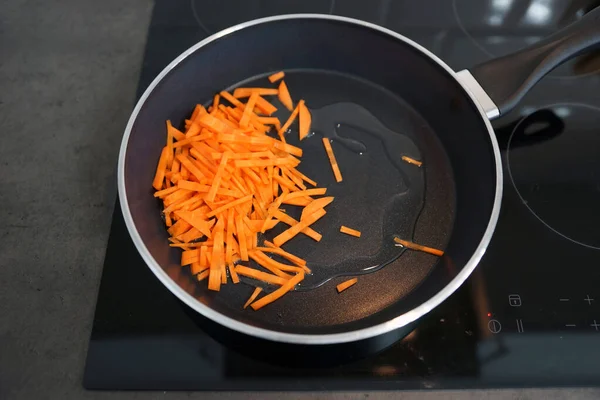 Chopped Fresh Carrots Pan — Stock Photo, Image