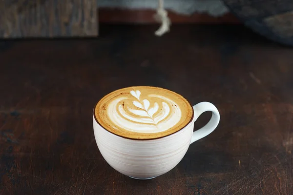 Taza Grande Con Capuchino Sobre Una Mesa Madera — Foto de Stock