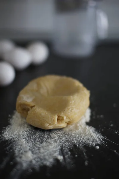 Portion Dough Flour Kitchen Table — Stock Photo, Image