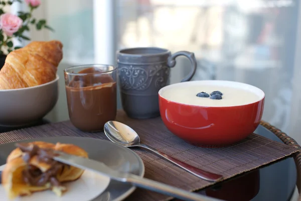 Breakfast on the table — Stock Photo, Image