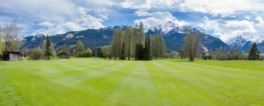 Dağları'nda Golf Sahası