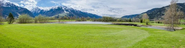 Golf course in mountains — Stock Photo, Image