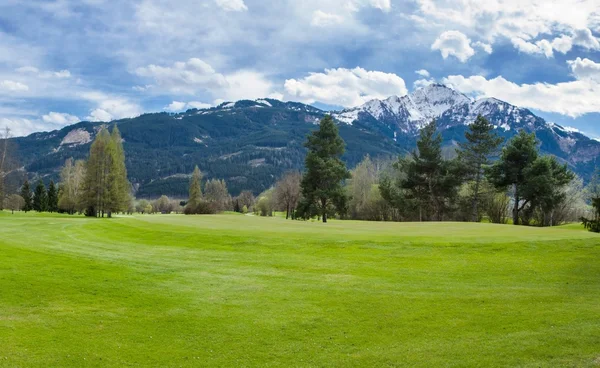 Dağları'nda Golf Sahası